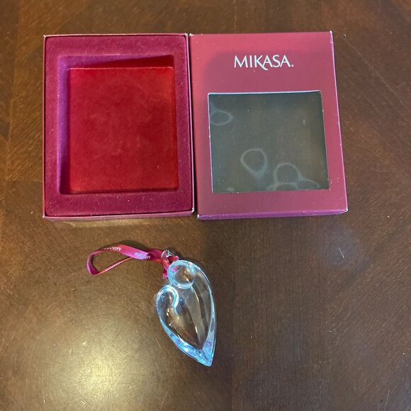 Mikasa Crystal Christmas 3D Madonna & Child Ornament Red Ribbon - Picture 7 of 8